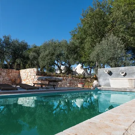 Trullo With Pool Ostuni