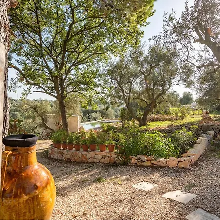 Trullo With Pool