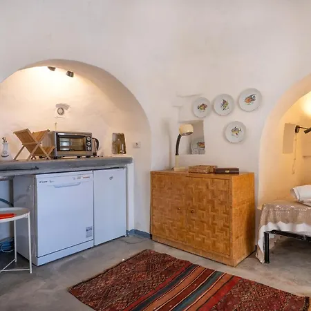 Trullo With Pool Hébergement de vacances Ostuni